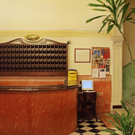ברצלונה Hotel Peninsular מראה חיצוני תמונה