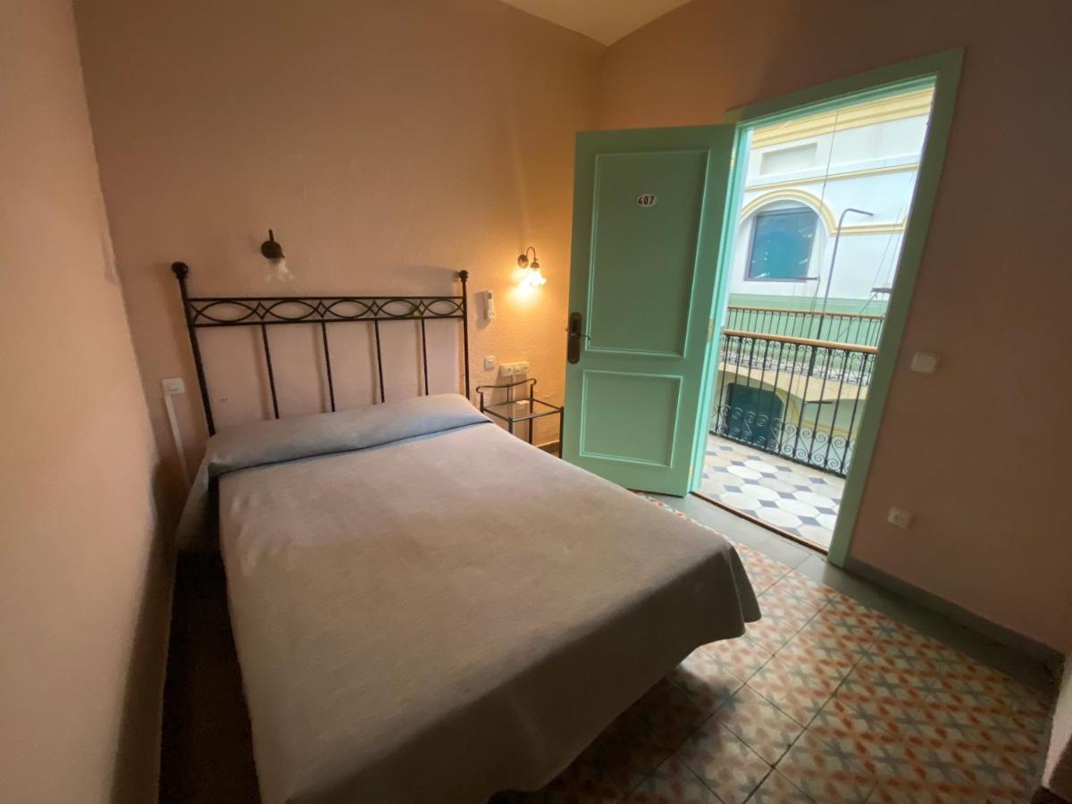 ברצלונה Hotel Peninsular מראה חיצוני תמונה